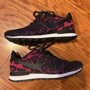 Nike Jacquard Internationalist Sneakers Rare 8.5